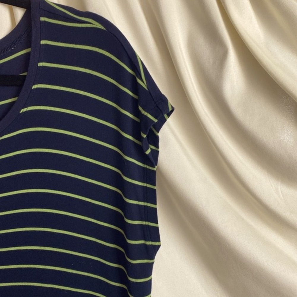 Cabi Top - Picture 4 of 6